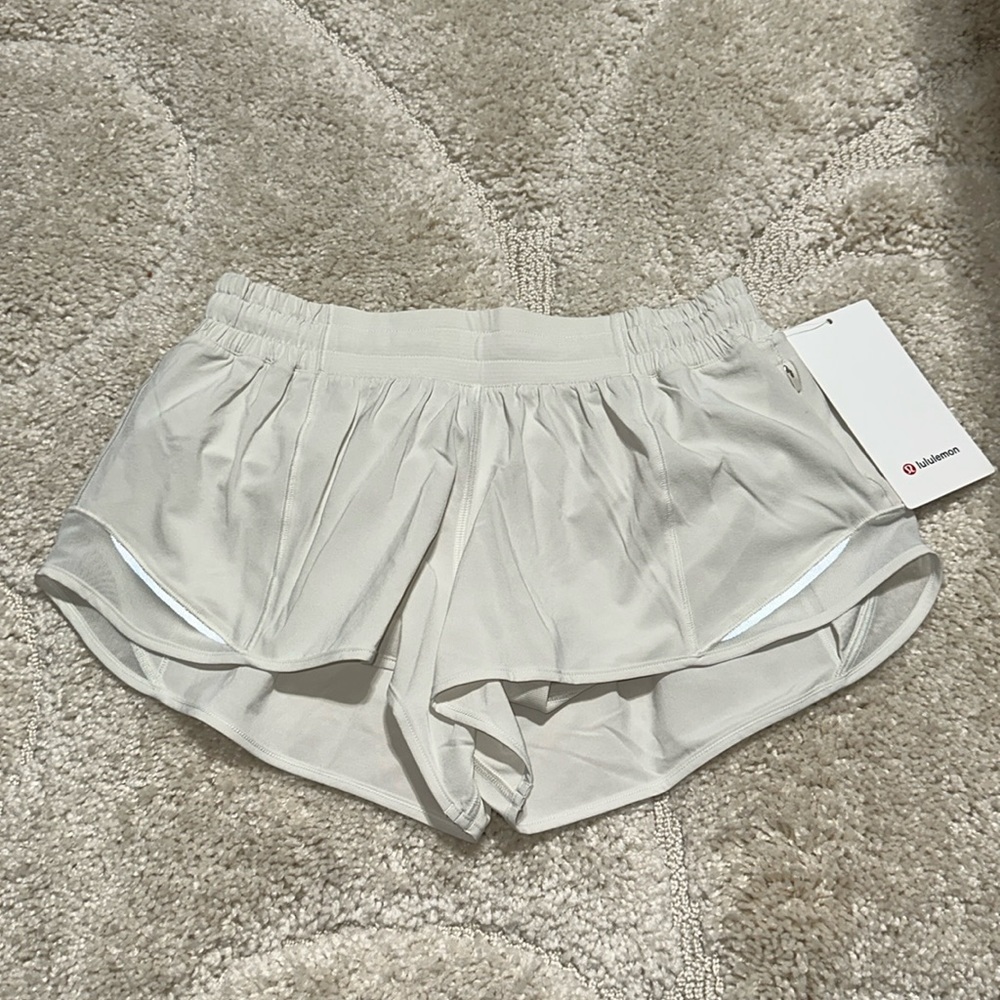 Lululemon LR 2.5” *Lined